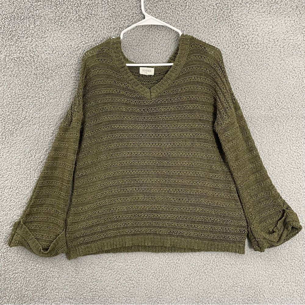 Adora Sweater Women‎ M/L Olive Green Casual Knit V-Neck